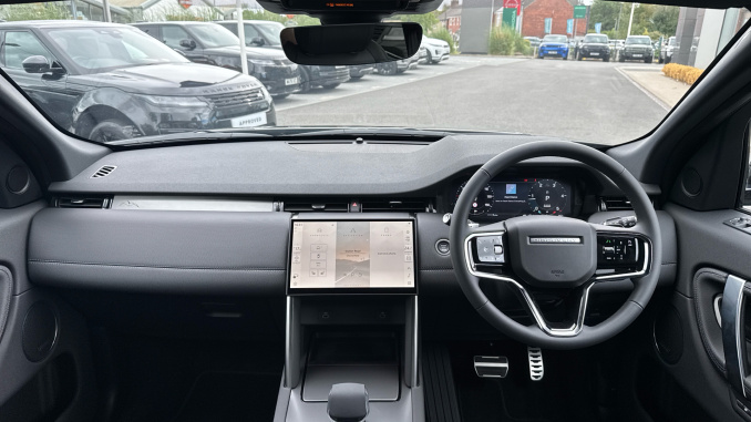 Land Rover Discovery Sport 2.0 D200 Landmark 5dr Auto [5 Seat] Diesel Station Wagon - Image 9